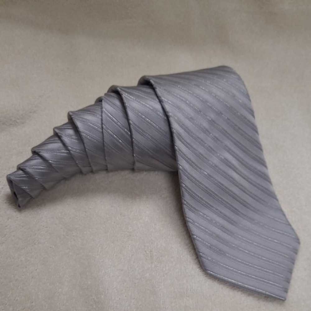 Silver Striped Necktie Jaquard extra long by Eagle Shirtmakers Formal 3.5‎ X 65